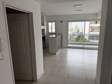 VENTA DEPARTAMENTO 2 AMB A ESTRENAR BALCON FLORES