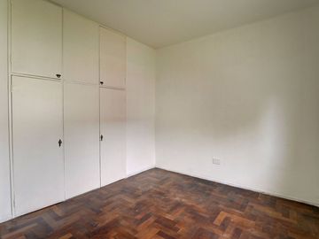 VENTA DEPTO 3 AMB COCHERA VERSALLES Barrio KENNEDY