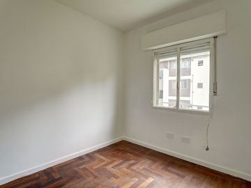 VENTA DEPTO 3 AMB COCHERA VERSALLES Barrio KENNEDY