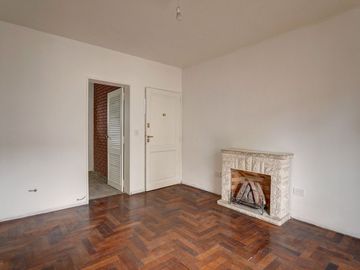 VENTA DEPTO 3 AMB COCHERA VERSALLES Barrio KENNEDY