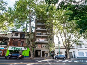 VENTA DEPART. 3 AMB EN FLORES C COCHERA Y BAULERA