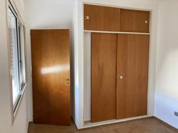 ALQUILER PH 1ER PISO 2 AMBIENTES VERSALLES
