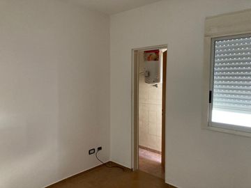 ALQUILER PH 1ER PISO 2 AMBIENTES VERSALLES
