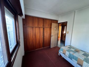Casa 5Amb + 2 Importantes Locales en PB + Cocheras