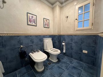 VENTA CASA 6 AMBIENTES 600 m2- CASTELAR NORTE