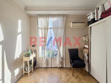 DEPARTAMENTO 2 AMBIENTES VENTA BALVANERA RENOVADO