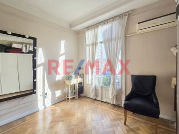 DEPARTAMENTO 2 AMBIENTES VENTA BALVANERA RENOVADO
