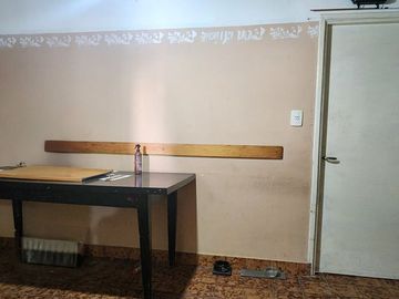 VENTA CASA EN ESQUINA 4 AMB+DEPTO 3 AMB CIUDADELA
