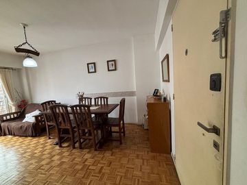 VENTA DEPTO 3 AMB COCHERA FRTE PALERMO APT CREDITO