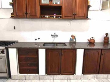 VENTA CASA 4 AMBS HAEDO PARQUE COCHERA