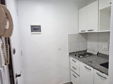 VENTA MONOAMBIENTE DIVISIBLE, IDEAL ESTUDIANTES