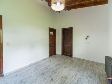 OPORTUNIDAD/VENTA CASA 5 AMB SAN ISIDRO LABRADOR
