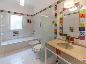OPORTUNIDAD/VENTA CASA 5 AMB SAN ISIDRO LABRADOR