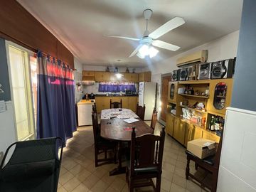 VENTA CASA  SAN LORENZO 2 DORMITORIOS