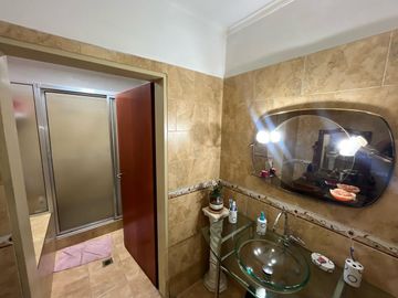 VENTA CASA  SAN LORENZO 2 DORMITORIOS