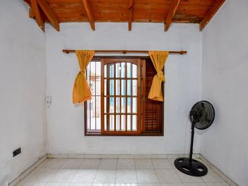 CASA VENTA BERISSO 2 DORMITORIOS QUINCHO PLAYROOM