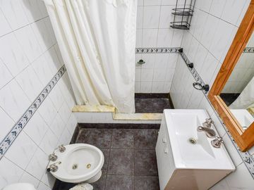 CASA VENTA BERISSO 2 DORMITORIOS QUINCHO PLAYROOM