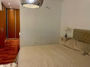 CASA EN VENTA LA PLATA 3 DORMITORIOS COCHERA