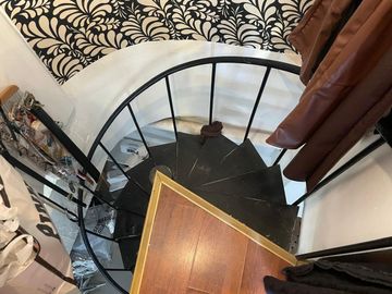 LOCAL COMERCIAL EN VENTA LA PLATA CON DEPOSITO