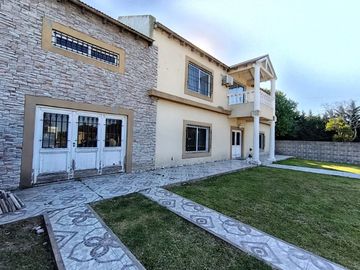 CASA EN VENTA BERISSO LOS TALAS CON DEPARTAMENTO