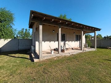 CASA EN VENTA BERISSO LOS TALAS CON DEPARTAMENTO