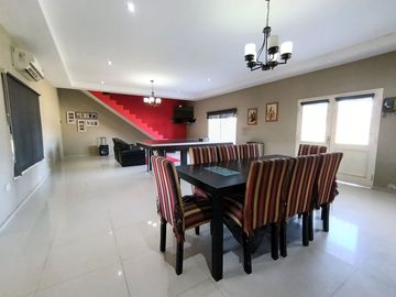 CASA EN VENTA BERISSO LOS TALAS CON DEPARTAMENTO