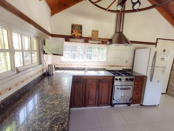 VENTA CASA PARQUE 3 AMBIENTES PILETA ZONA NORTE