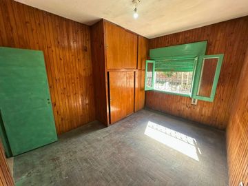 VENTA CASA FLORIDA RIO TRES DORMITORIOS - PATIO