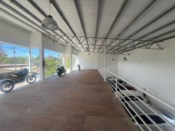 LOCAL COMERCIAL CORAZON DE FUNES