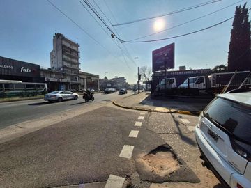LOCAL+LOTE ESQUINA de 450 m2 - LANUS OESTE - FOT 3