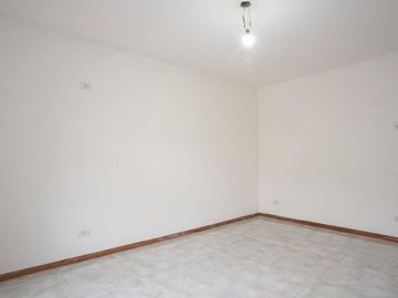 VENTA MONOAMBIENTE A ESTRENAR INVERSORES