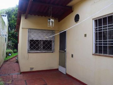 CASA 6 AMBIENTES VENTA TABLADA  Multifamiliar