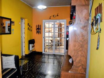 CASA 6 AMBIENTES VENTA TABLADA  Multifamiliar