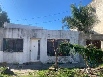 CASA 4 AMBIENTES VILLA MADERO VENTA A REFACCIONAR