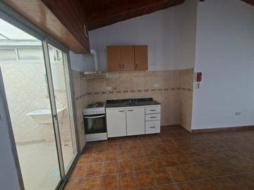 ALQUILER PH MONOAMBIENTE PATIO MATADEROS