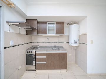 VENTA MONO AMBIENTE BALCON VILLA SARMIENTO COCHERA