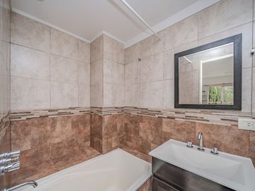 VENTA MONO AMBIENTE BALCON VILLA SARMIENTO COCHERA