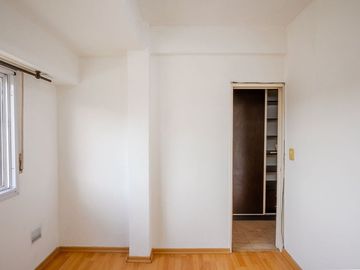 VENTA DEPTO 3 AMB CON PATIO Y BALCON -V. LUZURIAGA