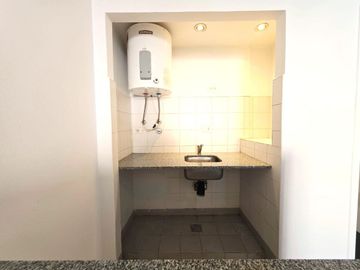 VENTA MONOAMBIENTE SAN TELMO 26M2 AL FRENTE LUMIN