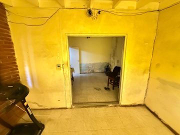 CASA LOTE PROPIO CON DOS LOCALES - ITUZAINGO