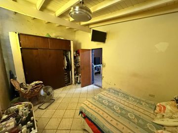 CASA LOTE PROPIO CON DOS LOCALES - ITUZAINGO