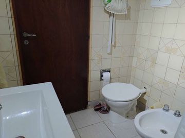 CASA con depto. Venta Lomas Mirador Quincho Parri
