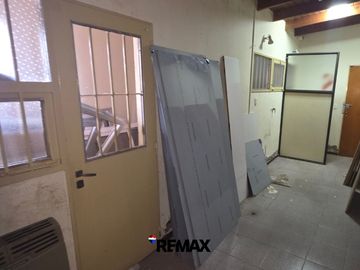 GALPON EN VENTA - CALLE FRENCH 1360