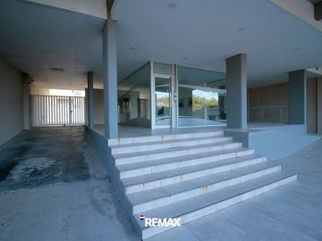 VENTA DE DEPARTAMENTE FRENTE AL MAR EN MH DEL ESTE