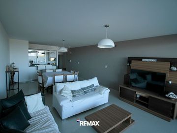 VENTA DE DEPARTAMENTE FRENTE AL MAR EN MH DEL ESTE