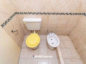 2 CASAS EN VENTA - BARRIO GRUMBEIN
