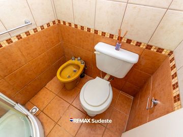 2 CASAS EN VENTA - BARRIO GRUMBEIN