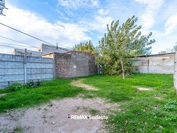 2 CASAS EN VENTA - BARRIO GRUMBEIN
