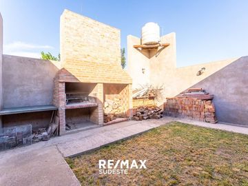 Venta casa 2 dormitorios con quincho