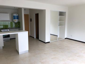 ALQUILER MONOAMBIENTE EN MORÓN CON COCHERA